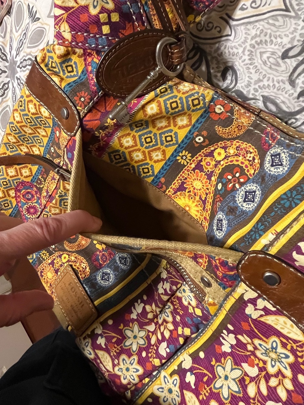 FOSSIL Long Live Vintage Paisley/Floral Canvas Shoulder Bag - Picture 6 of 16